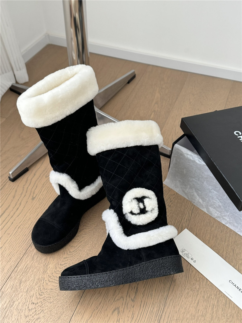 Ch**el logo suede shearling boots in black