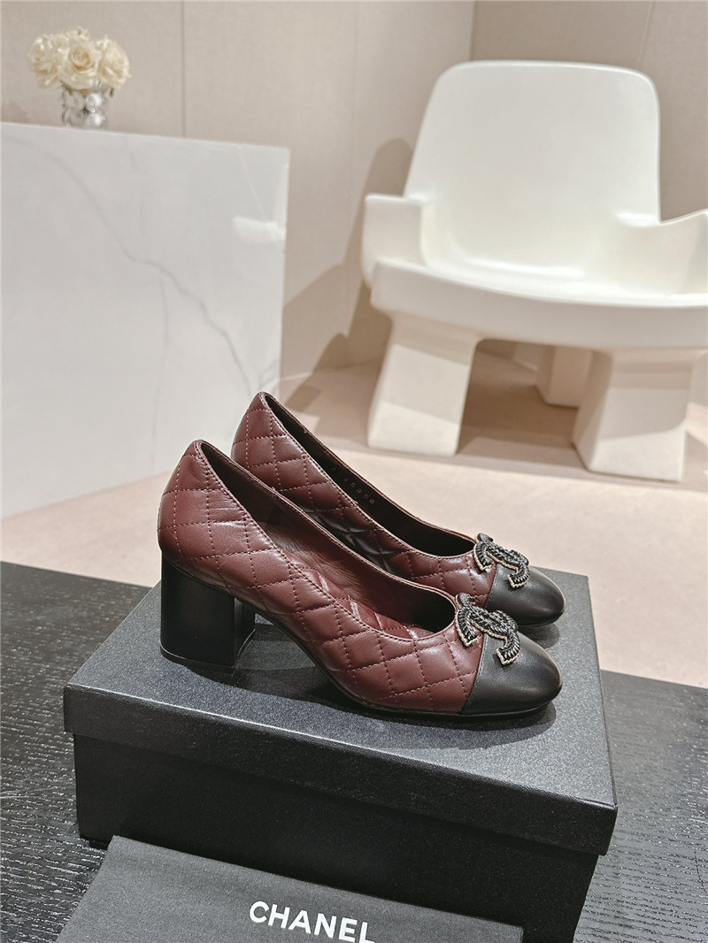 Ch**el burgundy/black quilted leather cap toe pumps