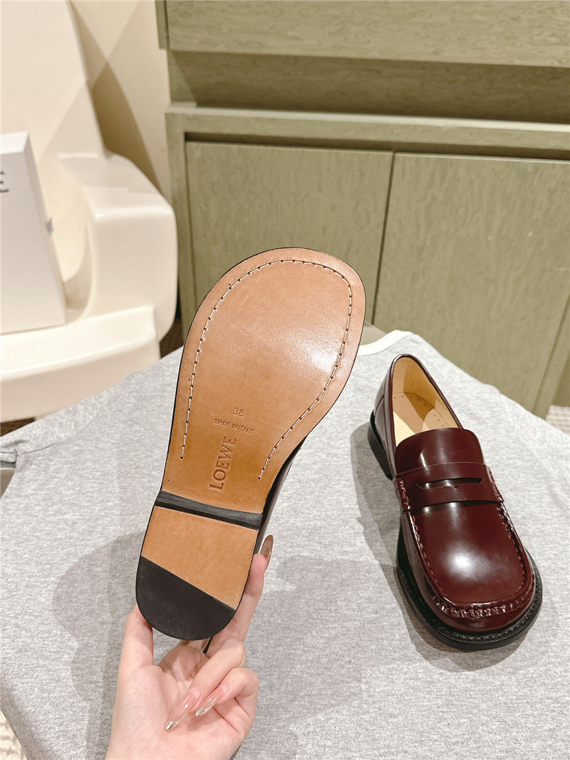 L0ew* campo loafer in burgundy brushed calfskin