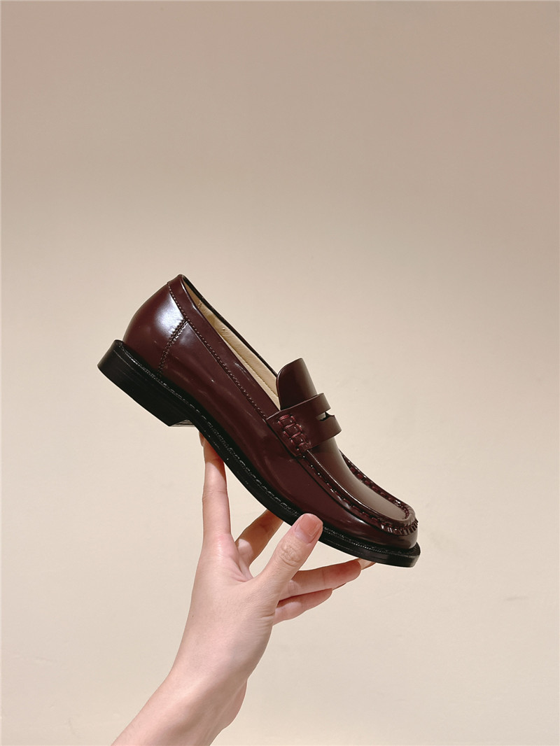L0ew* campo loafer in burgundy brushed calfskin