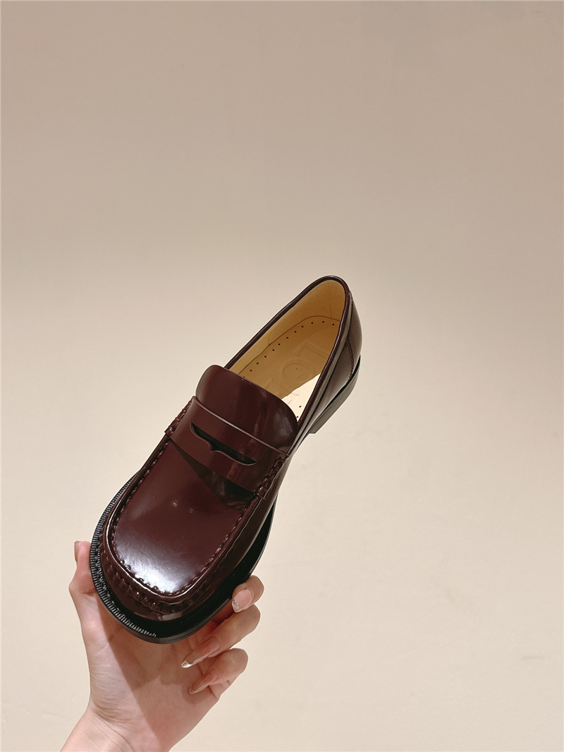 L0ew* campo loafer in burgundy brushed calfskin