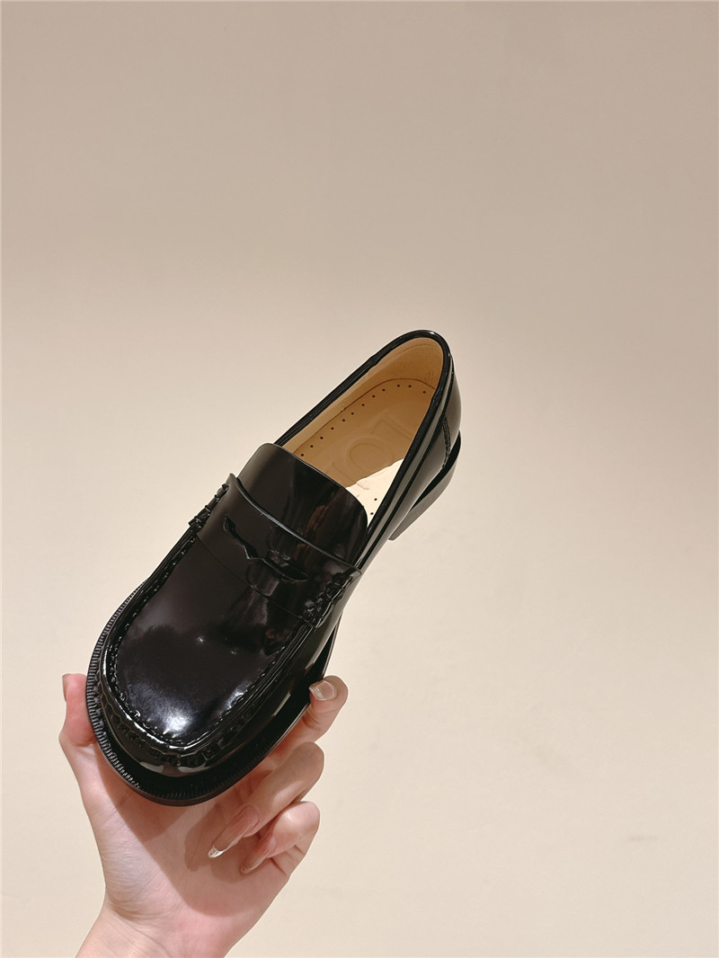 L0ew* campo loafer in black brushed calfskin