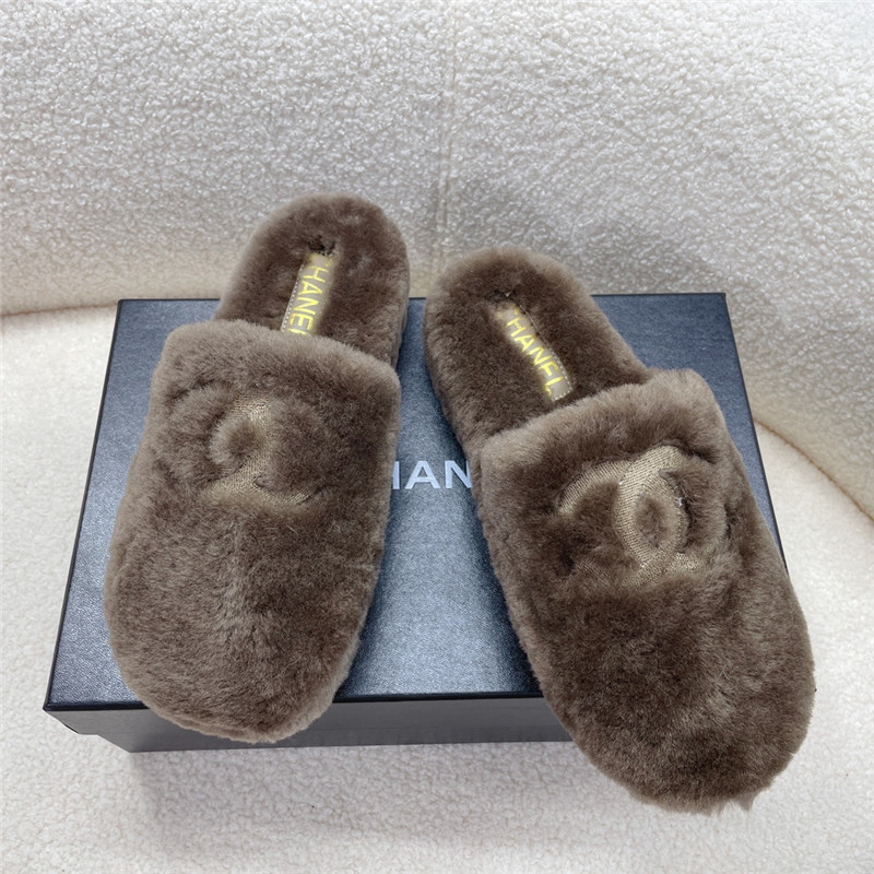 Ch**el pink shearling lambskin mules brown