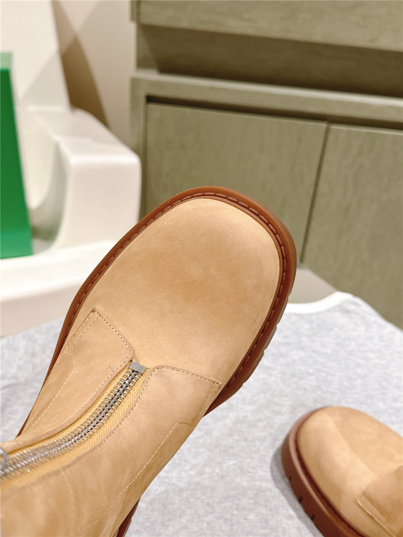 b0tt*ga Ven*ta winter zip suede ankle boots