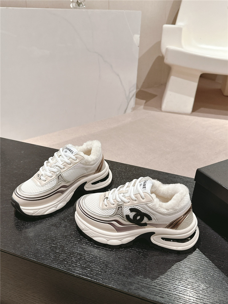 Ch**el logo winter platform sneakers beige