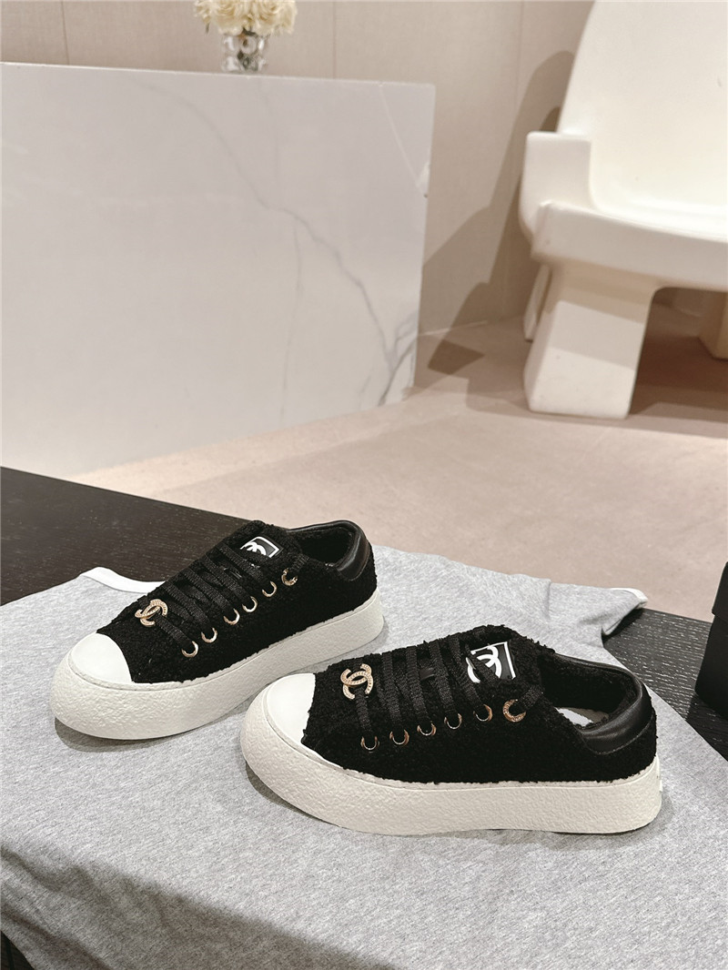 Ch**el wool low top sneakers black