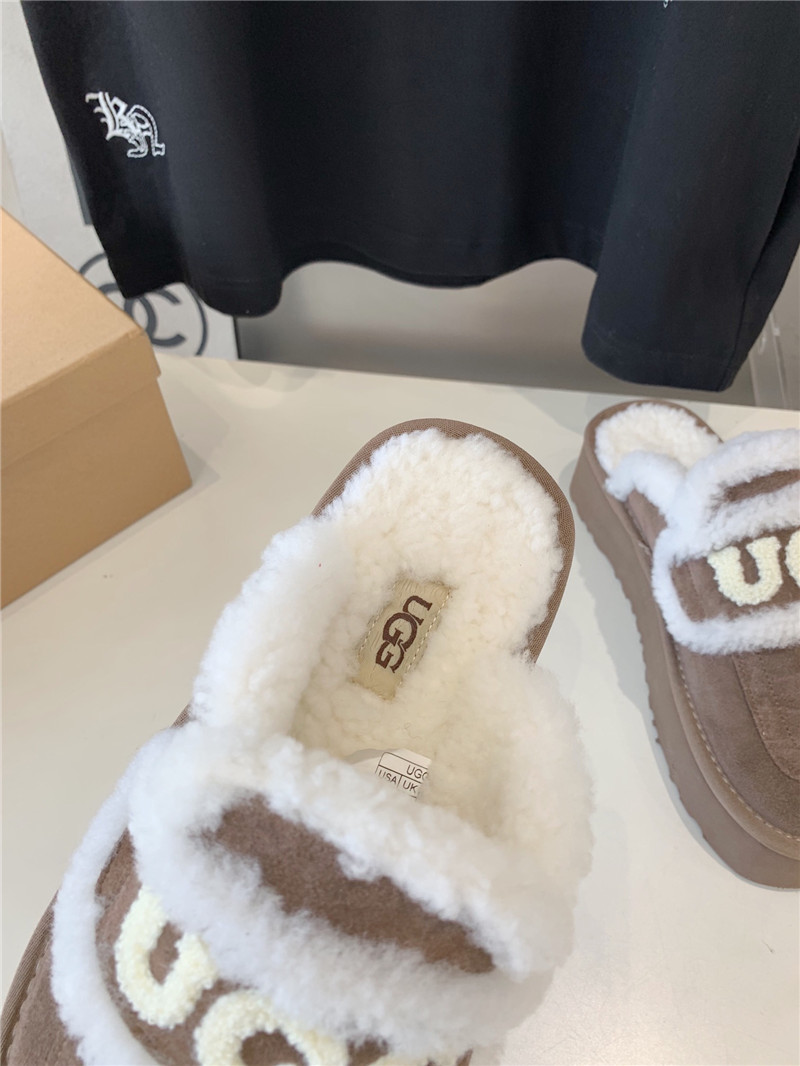 UGG Rome Shearling Slippers Taupe