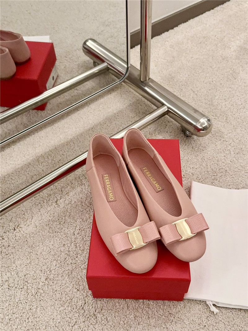 Ferragamo Vara Bow Ballet Flat Pink
