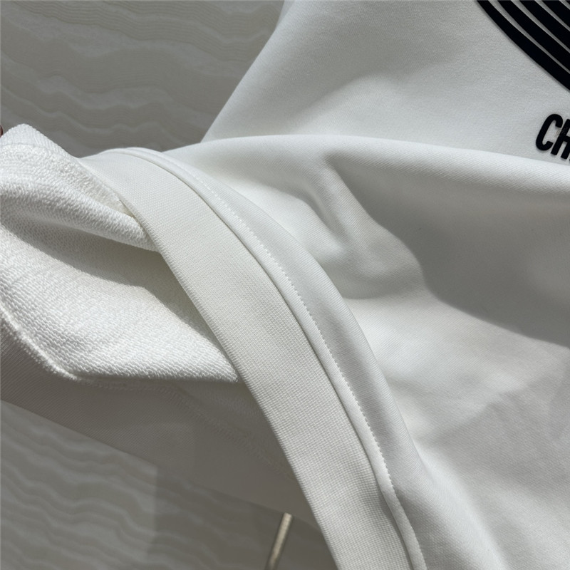 D10r vibe cropped hoodie white