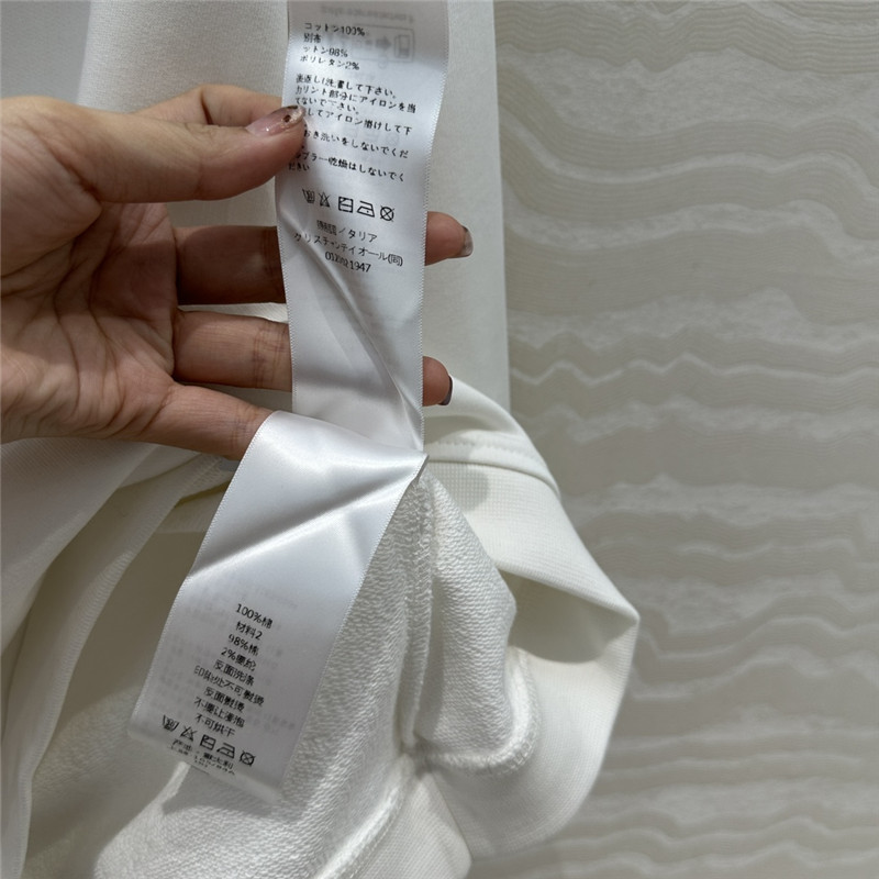 D10r vibe cropped hoodie white