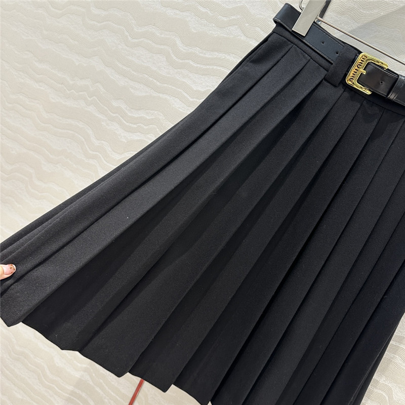M1um1u midi length pleated skirt