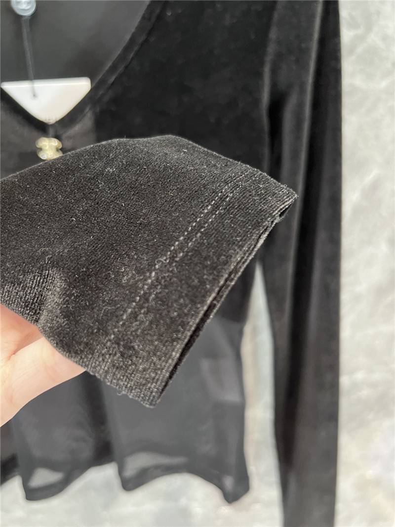 Ch**el long sleeve bottoming t-shirt