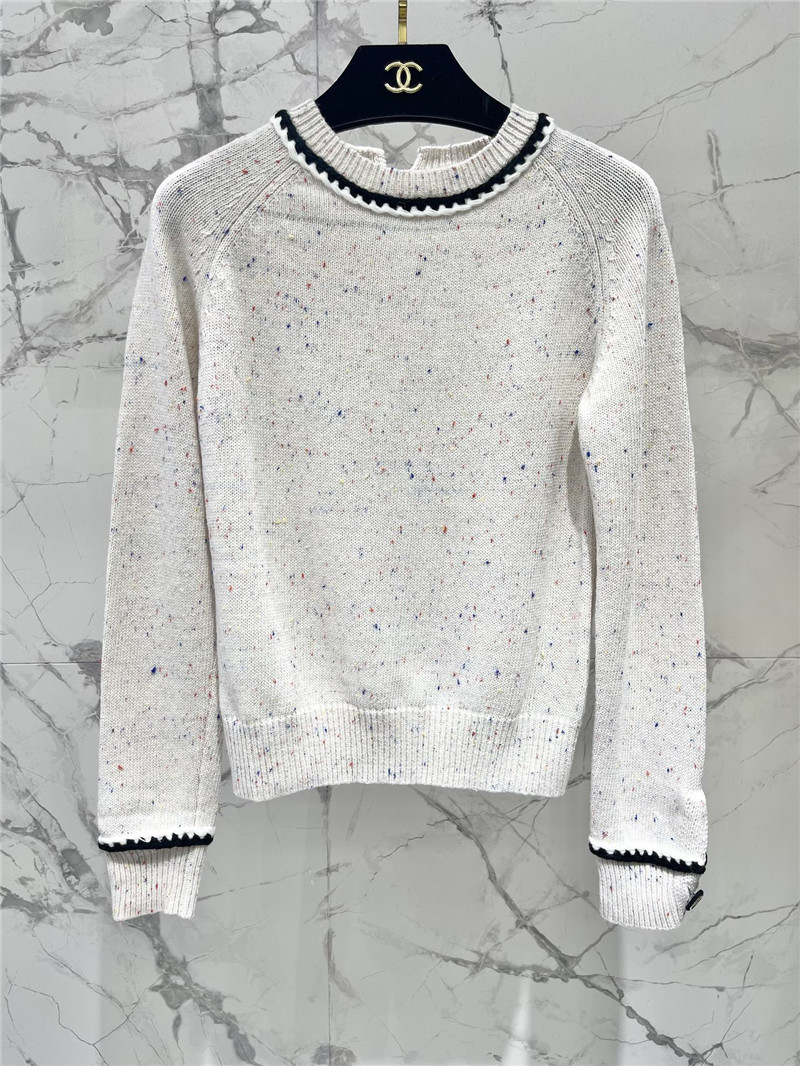 Ch**el white trim wool sweater off-white
