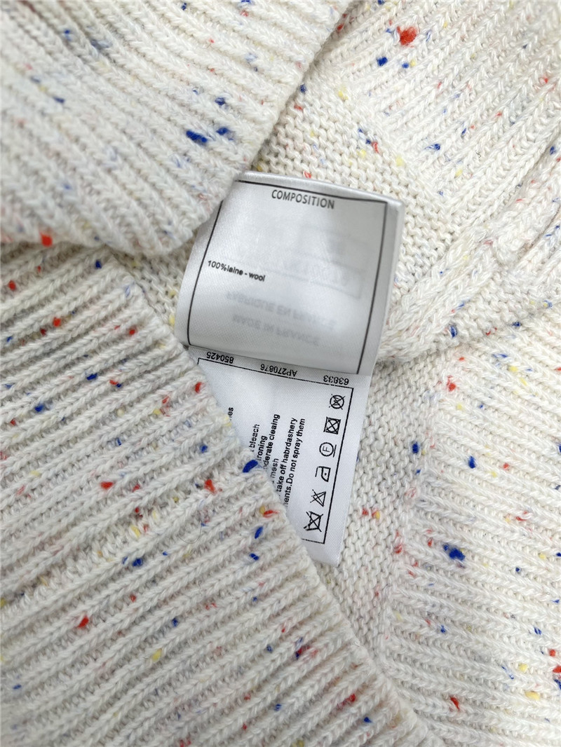 Ch**el white trim wool sweater off-white