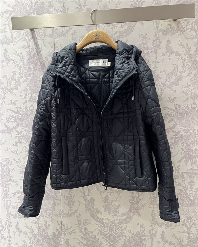 D10r hooded zip-up cotton jacket