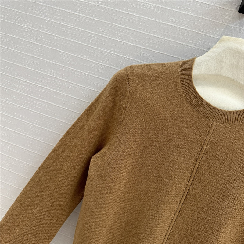 Sa1nt Lau*nt brown cashmere turtleneck sweater