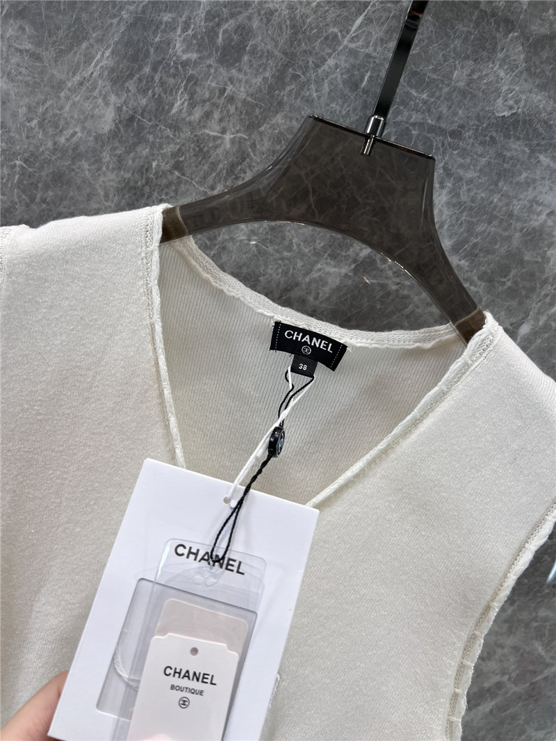 Ch**el v-neck knitted vest