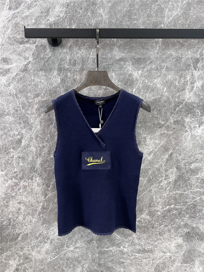 Ch**el v-neck knitted vest