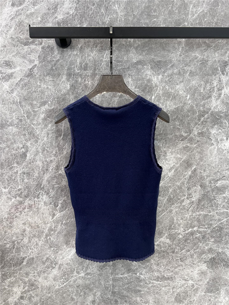 Ch**el v-neck knitted vest