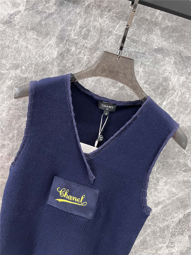 Ch**el v-neck knitted vest