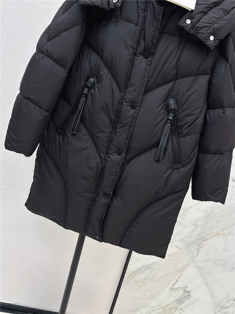 Vanitoo mid-length down jacket