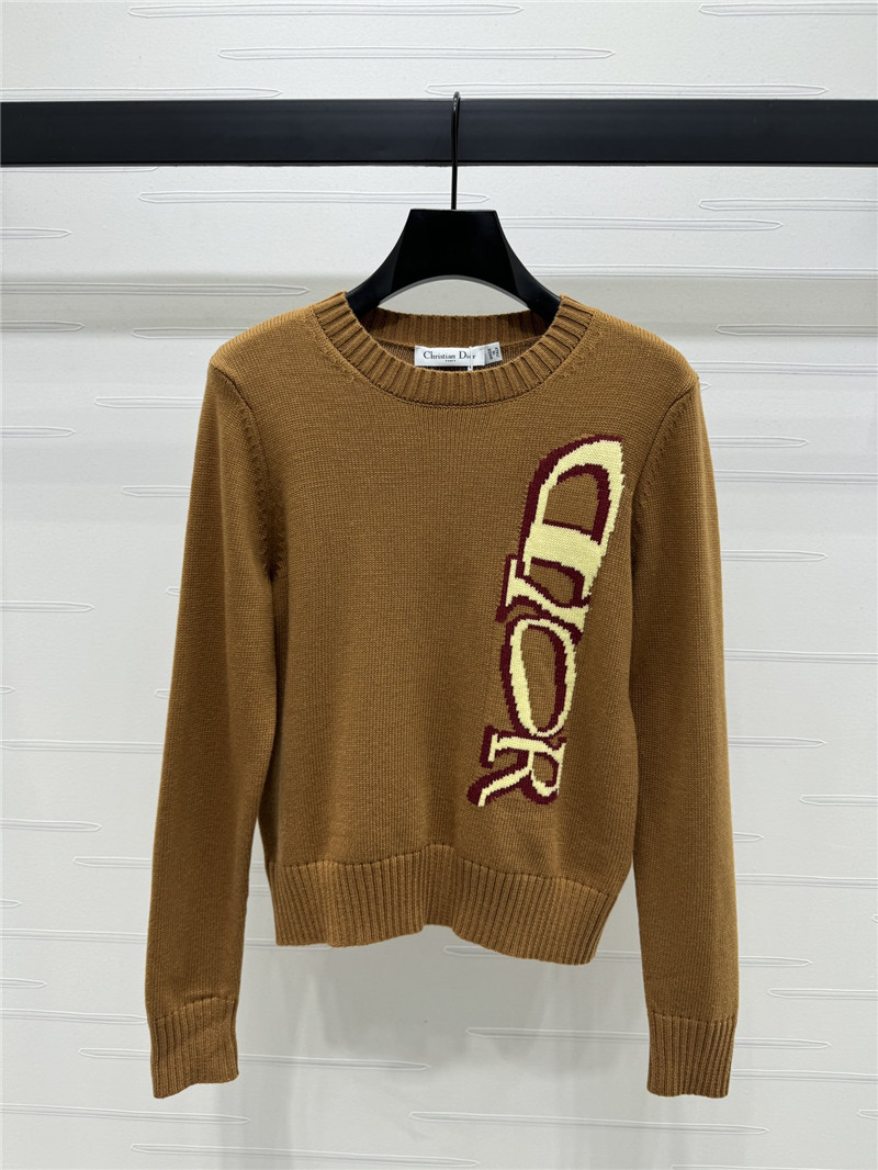 D10r x lewis hamilton brown sweater