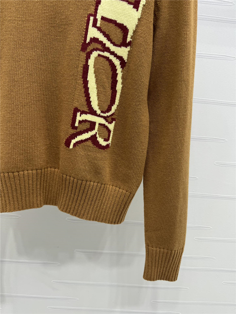 D10r x lewis hamilton brown sweater