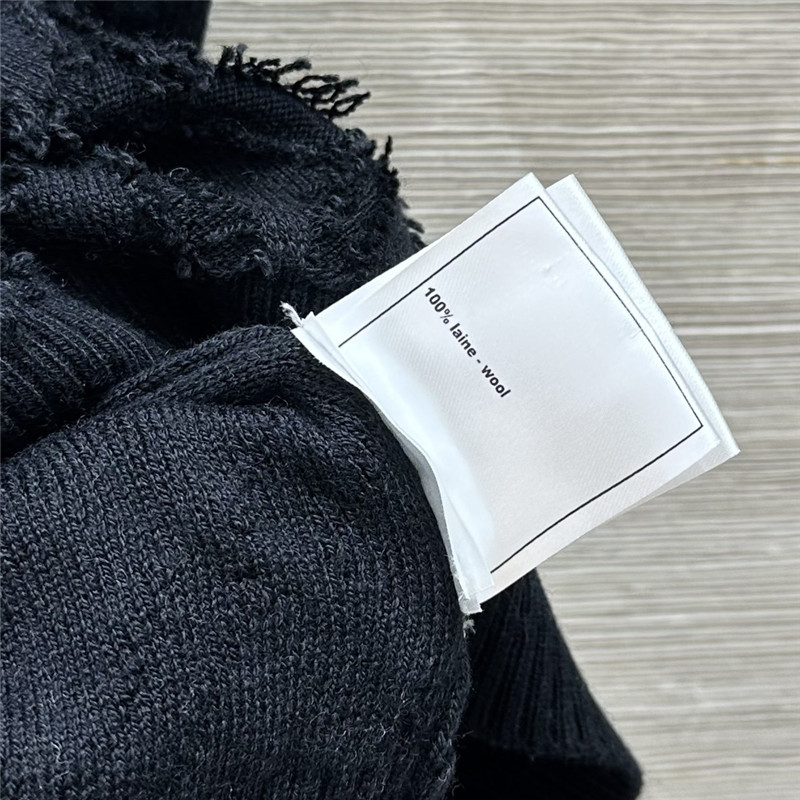 ch**el D1am0nd blend wool top black