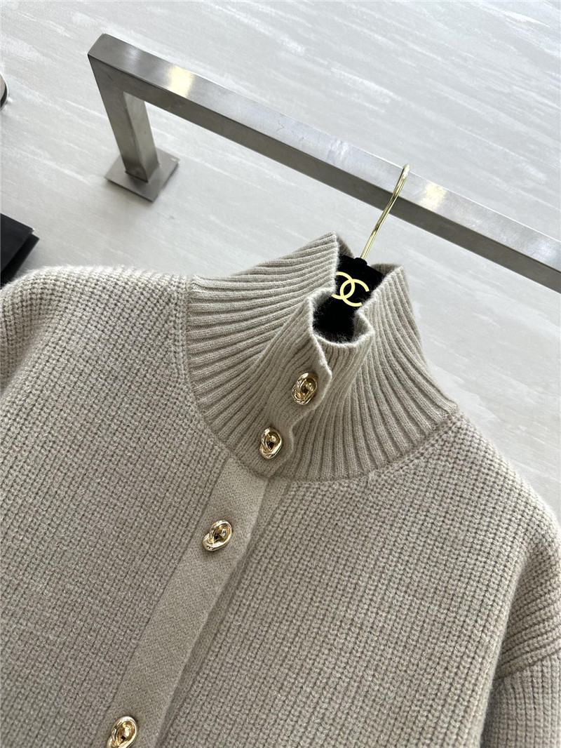 b0tt*ga Ven*ta turtleneck cardigan beige