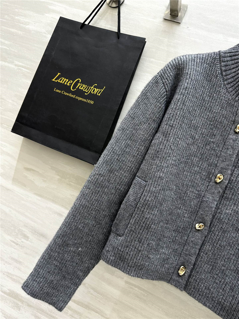 b0tt*ga Ven*ta grey turtleneck cardigan