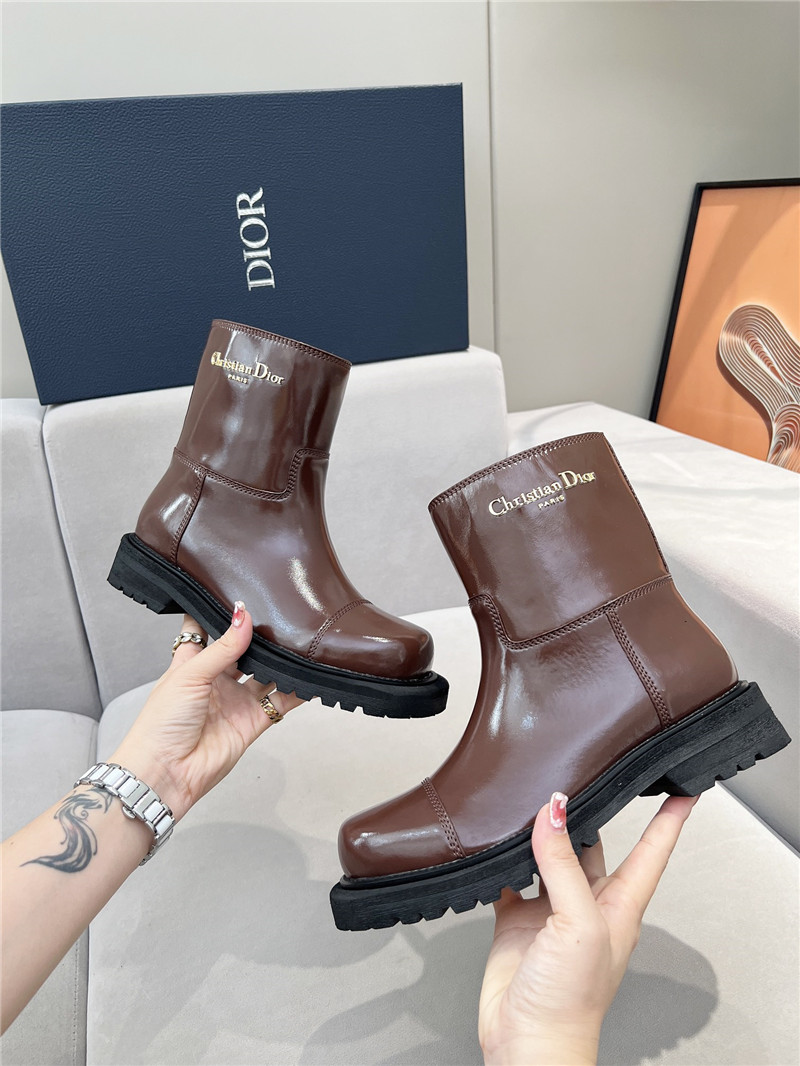 D10r d-town brown patent leather ankle boots