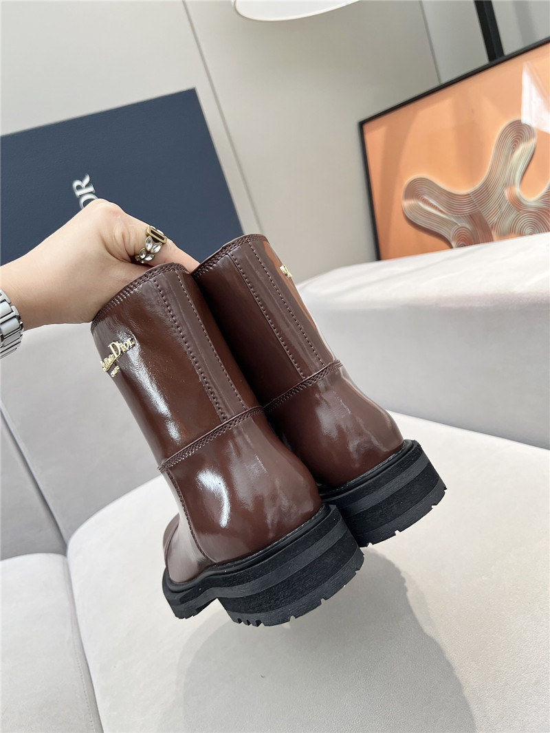 D10r d-town brown patent leather ankle boots