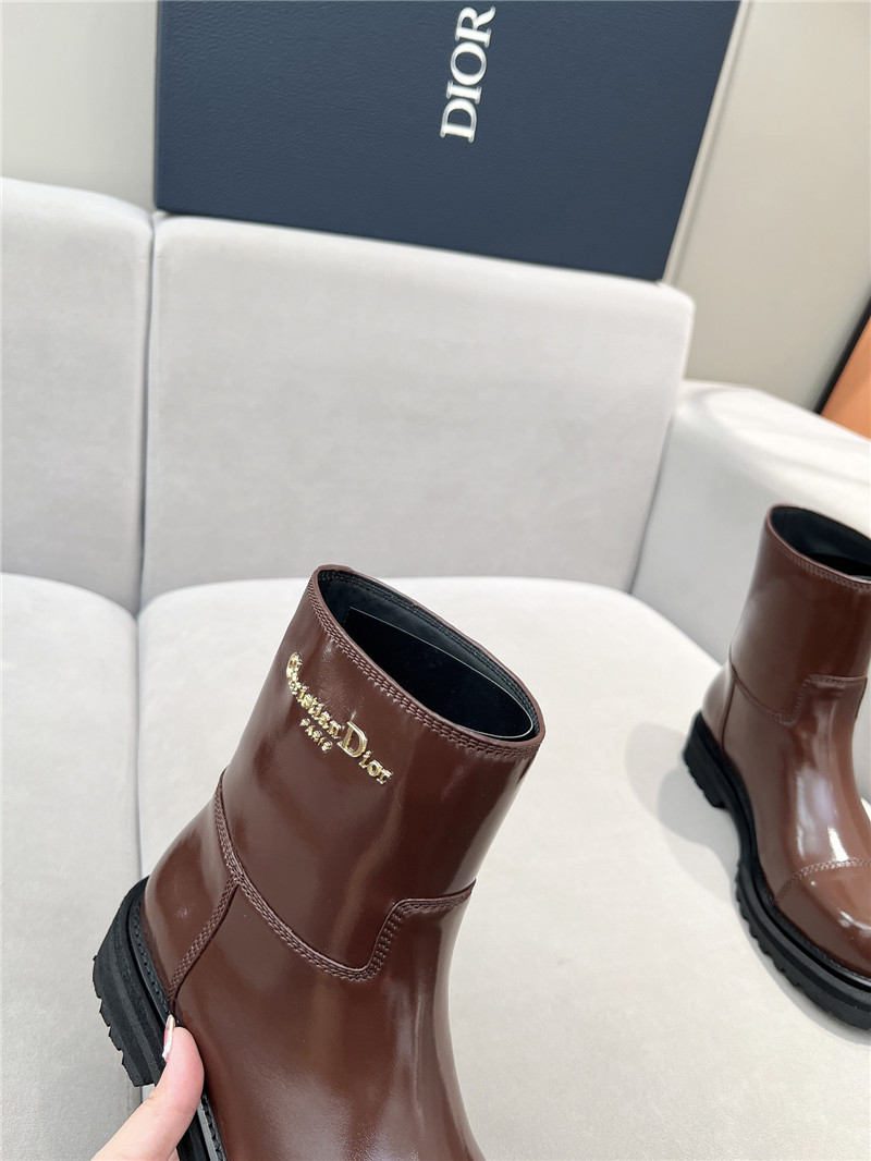 D10r d-town brown patent leather ankle boots