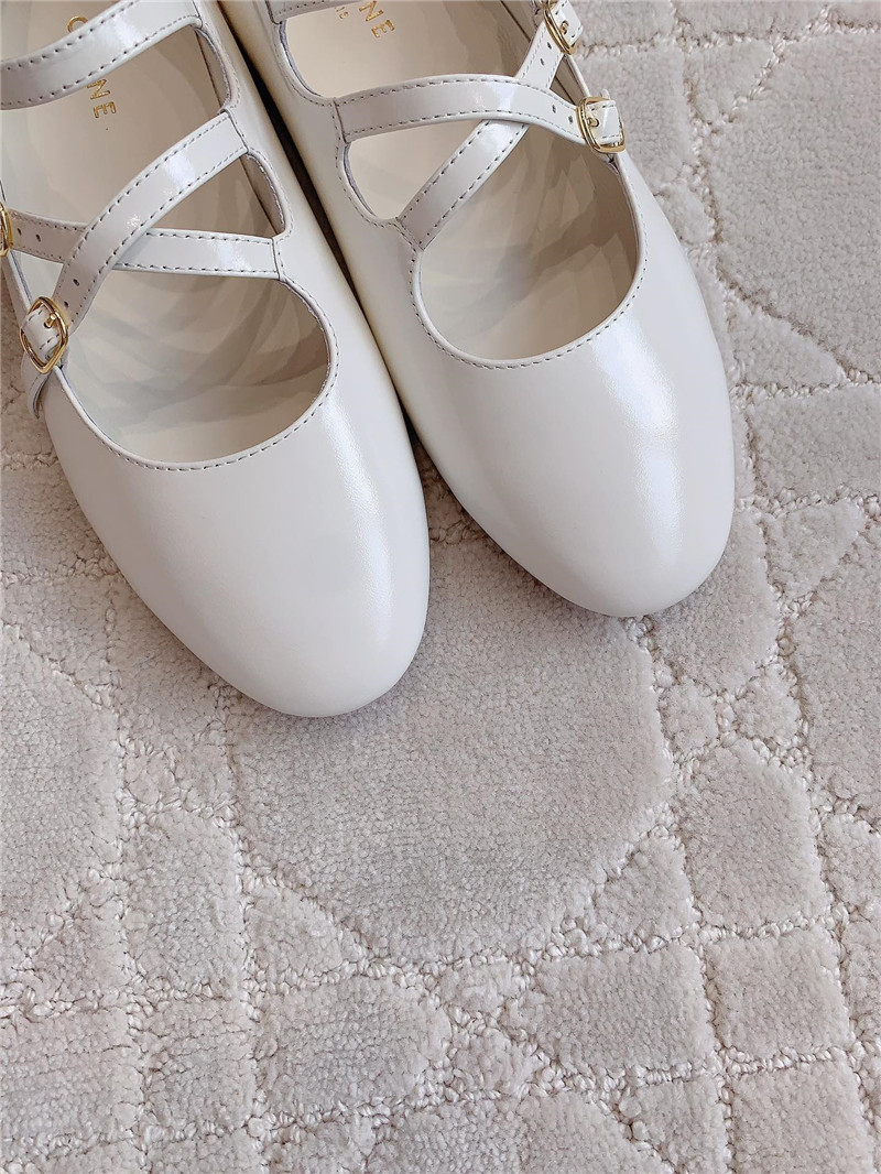 Ce1i*e babies ballerinas white patent calfskin