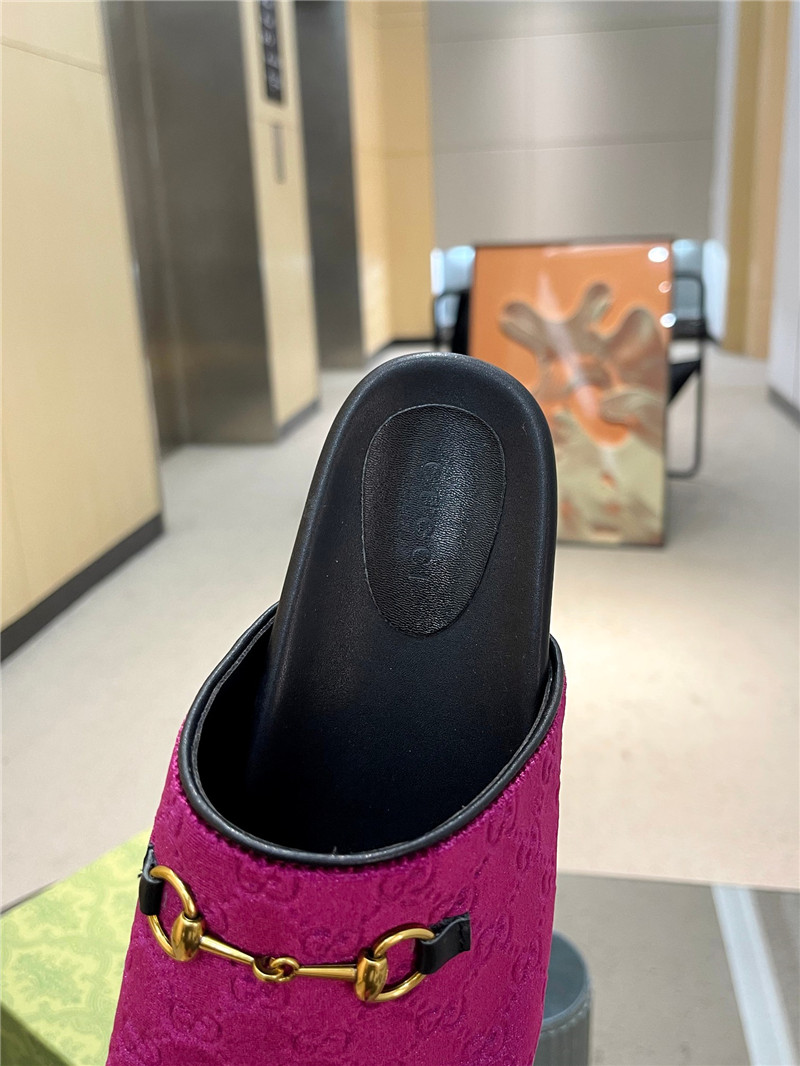 Gvc*1 horsebit mule fuchsia gg suede