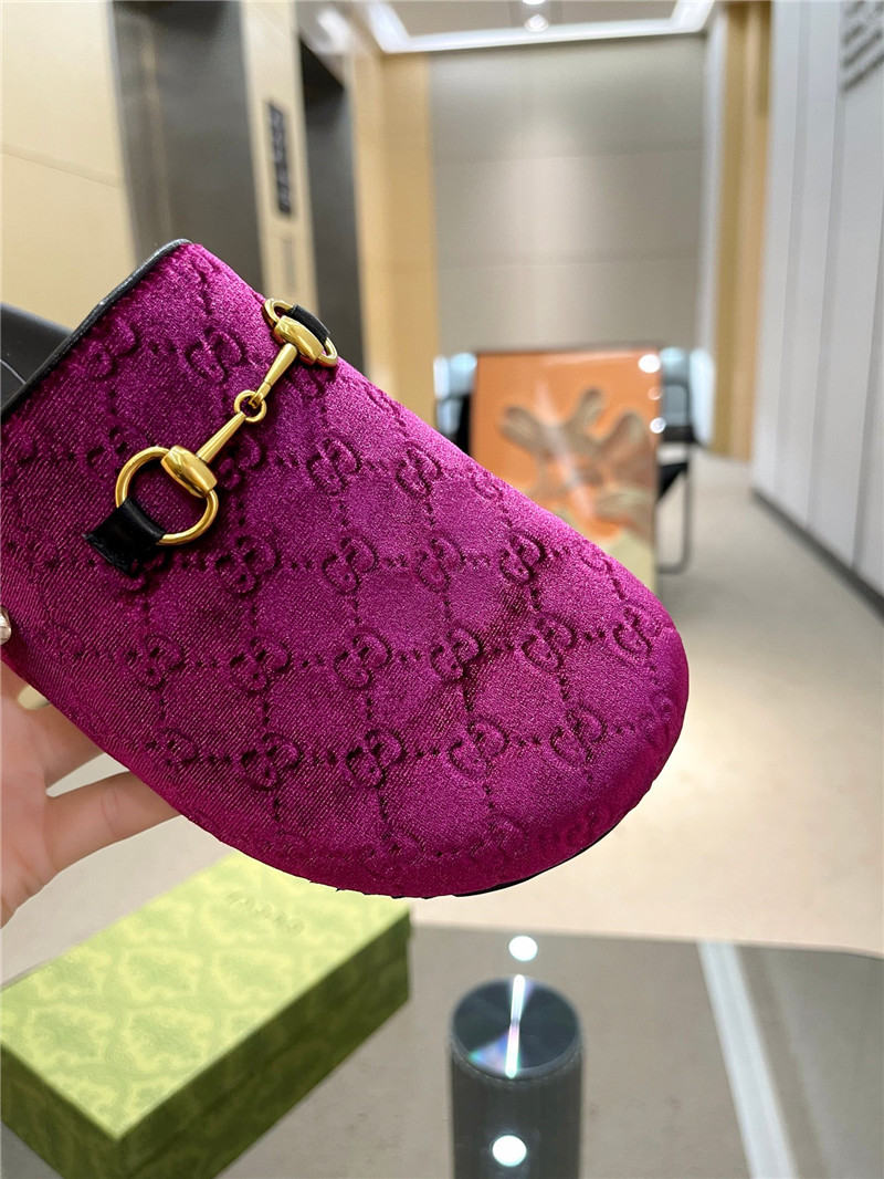 Gvc*1 horsebit mule fuchsia gg suede