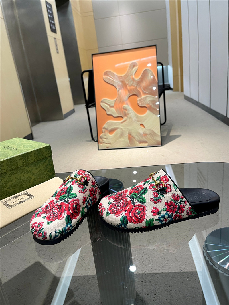 Gvc*1 horsebit mule floral printed canvas