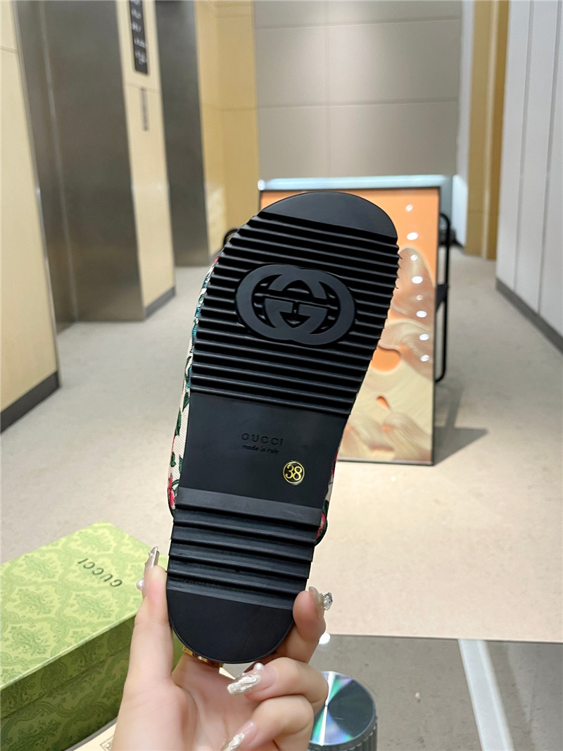 Gvc*1 horsebit mule floral printed canvas