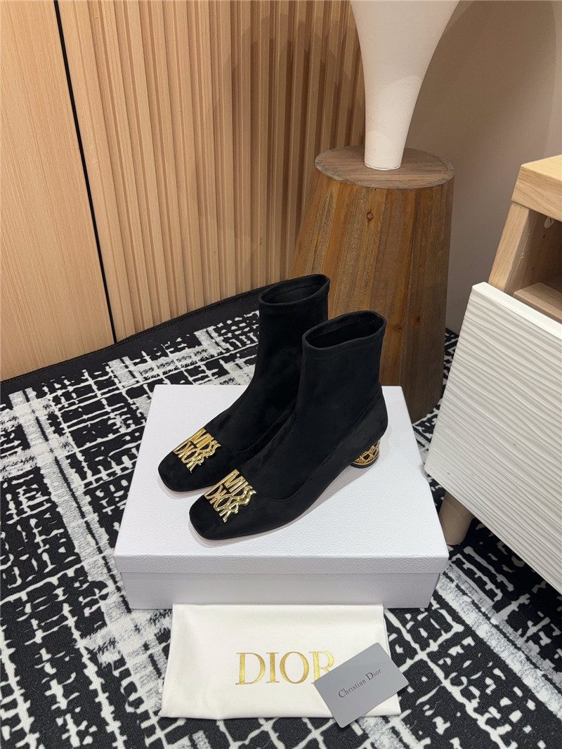 D10r cd icon black heeled ankle boots