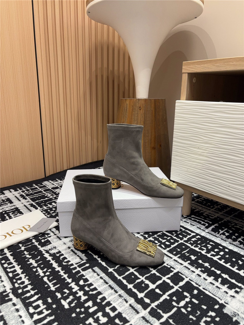 D10r cd icon gray heeled ankle boots