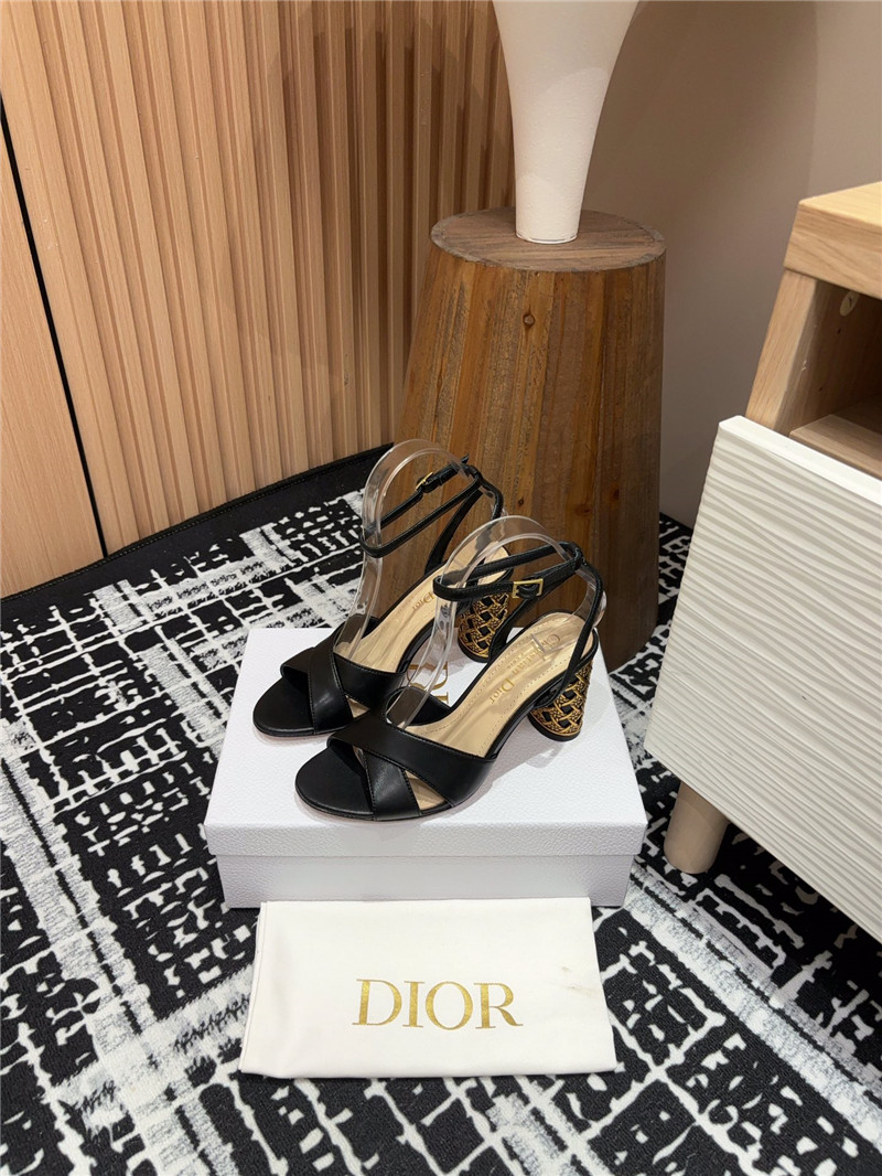 D10r icon heeled sandals in black calfskin