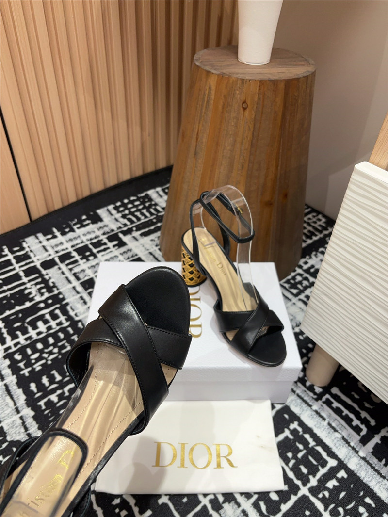 D10r icon heeled sandals in black calfskin