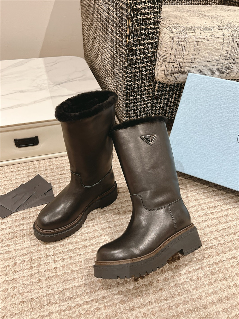 Pra*a women’s black shearling leather boots