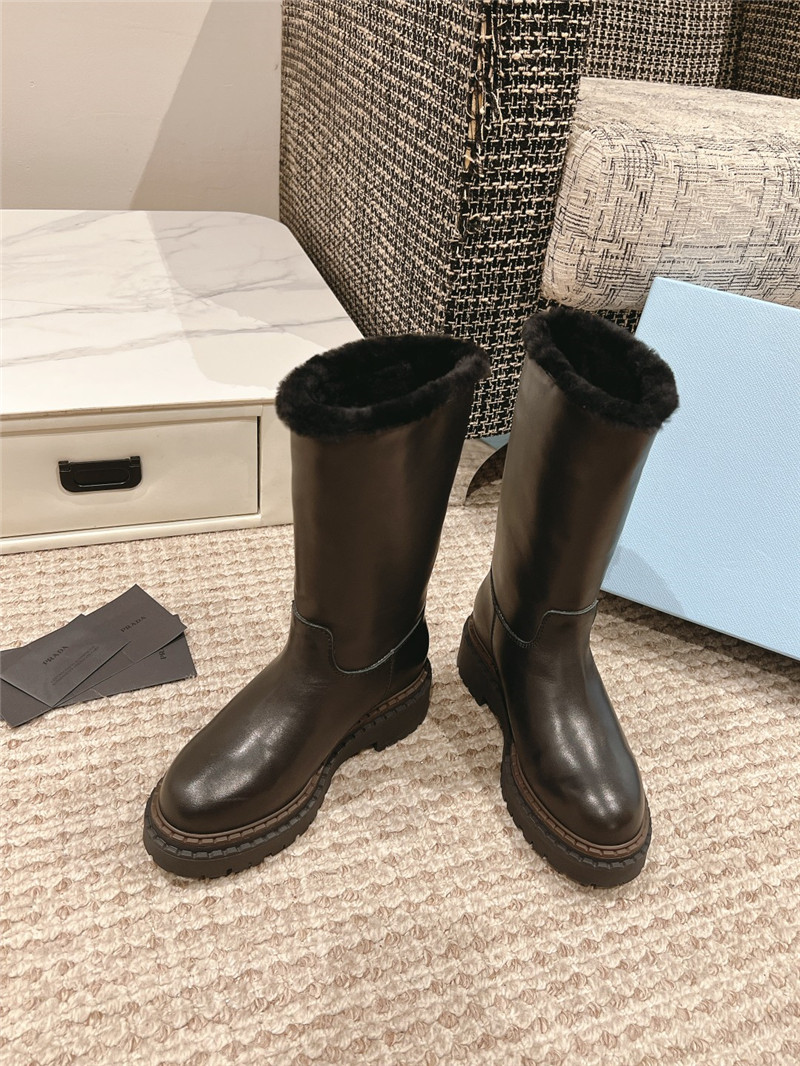 Pra*a women’s black shearling leather boots