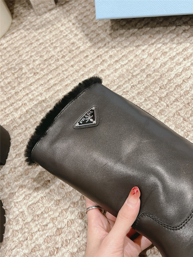 Pra*a women’s black shearling leather boots