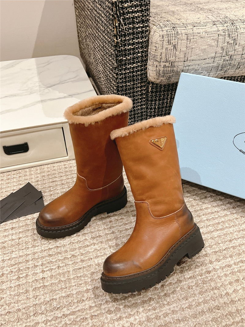 Pra*a women brown shearling leather boots