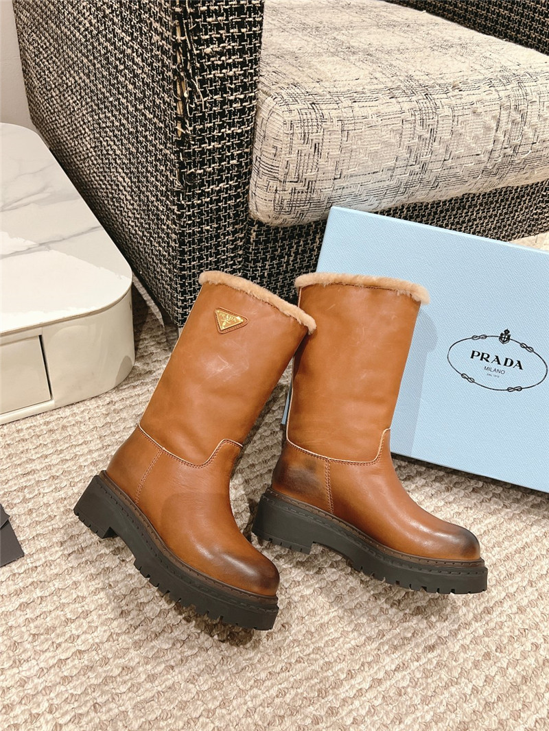 Pra*a women brown shearling leather boots
