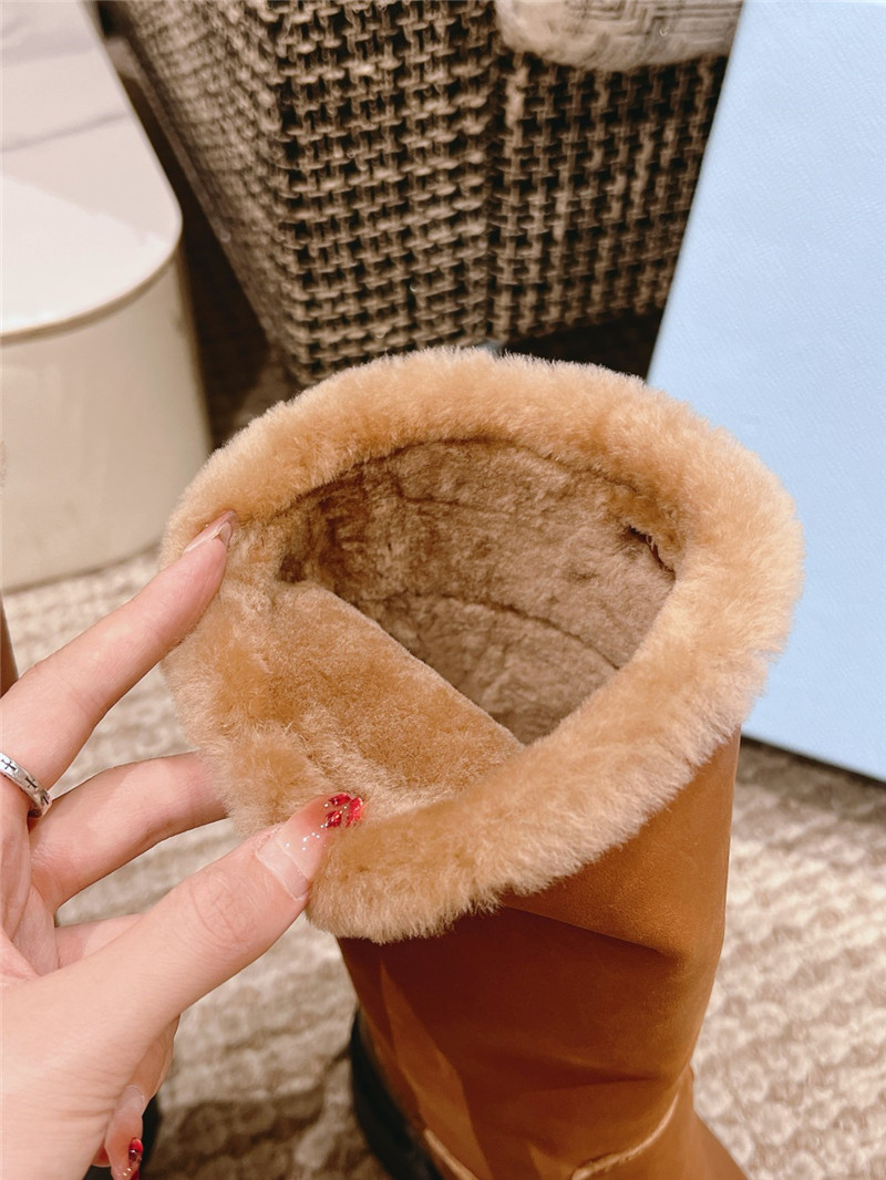 Pra*a women brown shearling leather boots