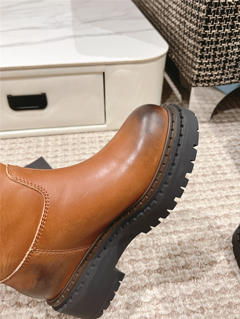 Pra*a women brown shearling leather boots