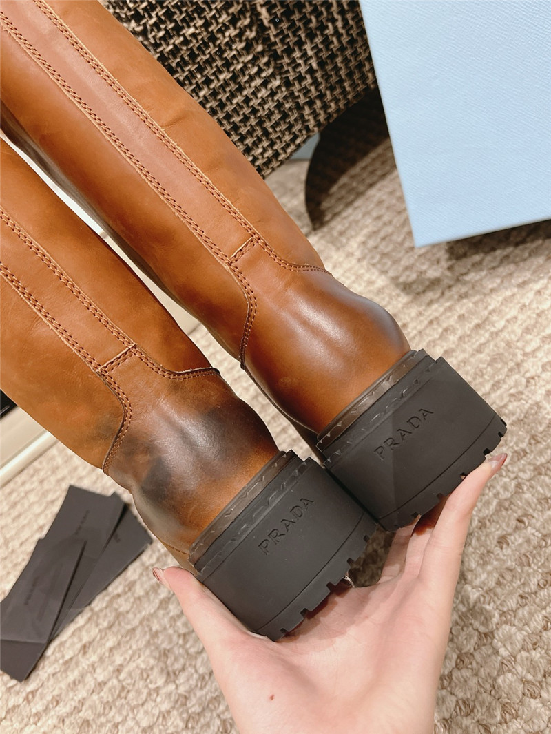 Pra*a women brown shearling leather boots